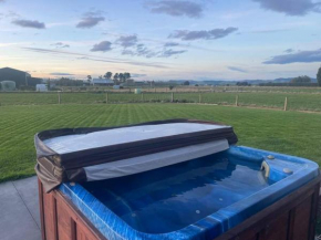 Country Comfort, Eggs On Tap!, Winton